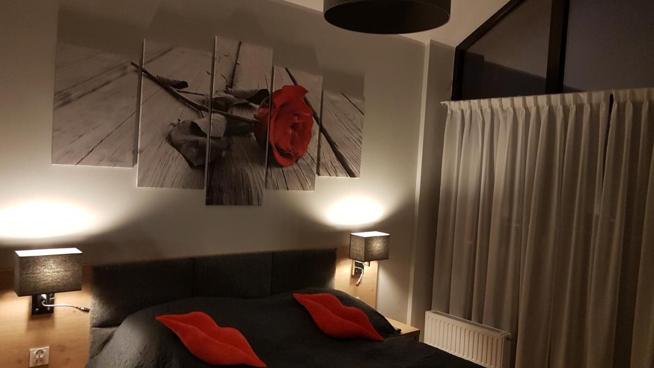 Apartament Z Widokiem Na Gory シクラルスカ・ポレンバ エクステリア 写真